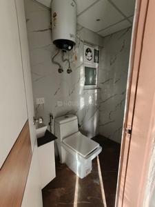Bathroom Image of 1000 Sq.ft 2 BHK Apartment / Flat for sale in Express Garden, Indirapuram Ghaziabad for Rs. 12000000