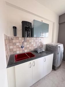 Kitchen Image of 450 Sq.ft 1 RK Apartment / Flat for rent in Kadubeesanahalli Bengaluru for Rs. 20000