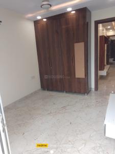 Bedroom Image of 814 Sq.ft 2 BHK Builder Floor for sale in Paschim Vihar New Delhi for Rs. 12800000