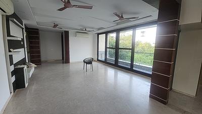 Living Room Image of 2000 Sq.ft 3 BHK Builder Floor for rent in Surajmal Vihar New Delhi for Rs. 50000