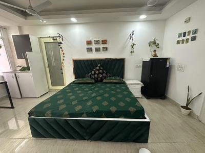 Bedroom Image of 150 Sq.ft 1 RK Builder Floor for rent in South Extension I New Delhi for Rs. 40000
