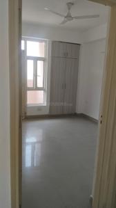 Bedroom Image of 1150 Sq.ft 2.5 BHK Apartment / Flat for rent in Supertech Cape Town, Sector 74 Noida for Rs. 29800