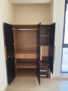 Bedroom Image of 960 Sq.ft 2 BHK Apartment / Flat for sale in Thane West Thane for Rs. 15000000
