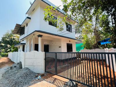 Image of 1000 Sq.ft 3 BHK Independent House for rent in Irinjalakuda, Thrissur for Rs. 8000