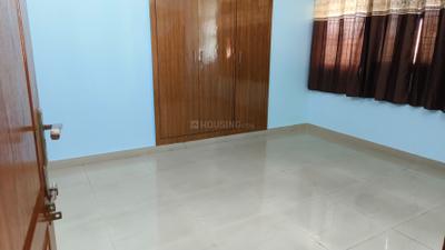 Bedroom Image of 2400 Sq.ft 4 BHK Apartment / Flat for rent in Builder Whit Rose Aprtment, Sector 13 Dwarka New Delhi for Rs. 60000