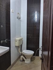 Bathroom Image of 550 Sq.ft 2 BHK Builder Floor for rent in Sector 24 Rohini New Delhi for Rs. 15000