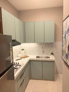 Kitchen Image of 700 Sq.ft 2 BHK Apartment / Flat for sale in Platinum Crest, Andheri West Mumbai for Rs. 21200000