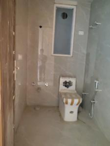 Common Bathroom Image of 650 Sq.ft 1 BHK Builder Floor for rent in Chhattarpur New Delhi for Rs. 15000