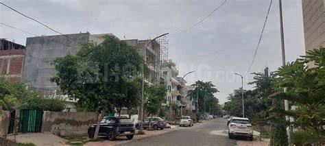 Block A, Sector 100 Main Image 1