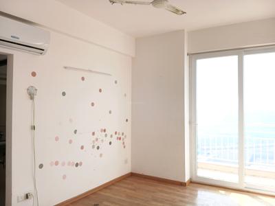 Bedroom Image of 2450 Sq.ft 3 BHK Apartment / Flat for sale in Puri Emerald Bay, Sector 104 Gurgaon for Rs. 37000000