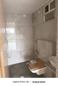 Bathroom Image of 1250 Sq.ft 3 BHK Apartment / Flat for sale in Courtyard Regalia II, Bhayli Vadodara for Rs. 6800000