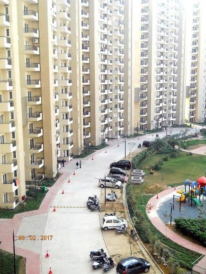 Mapsko Casa Bella Main Image 1