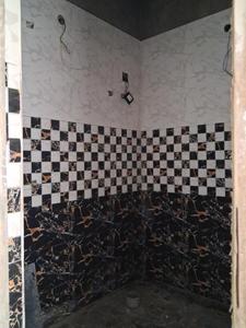Common Bathroom Image of 1050 Sq.ft 2 BHK Apartment / Flat for sale in Sector 101 Noida for Rs. 4300000