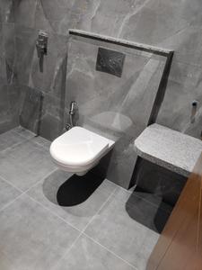 Bathroom Image of 1150 Sq.ft 3 BHK Apartment / Flat for sale in Courtyard Regalia Phase I, Bhayli Vadodara for Rs. 7200000