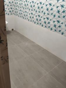 Bathroom Image of 1320 Sq.ft 3 BHK Apartment / Flat for rent in Dum Dum Kolkata for Rs. 200000