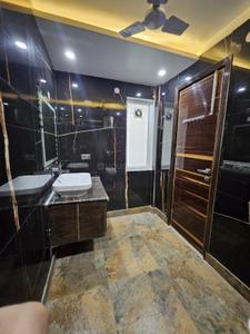 Bathroom Image of 1800 Sq.ft 3 BHK Builder Floor for rent in Punjabi Bagh New Delhi for Rs. 61000