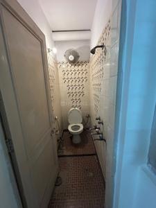 Bathroom Image of 900 Sq.ft 2 BHK Builder Floor for rent in Jangpura New Delhi for Rs. 45000