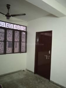 Living Room Image of 1500 Sq.ft 3 BHK Apartment / Flat for sale in Madhur Apartment, Paschim Vihar New Delhi for Rs. 16500000