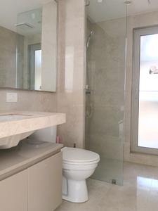 Common Bathroom Image of 1200 Sq.ft 3 BHK Apartment / Flat for rent in Lake Enclave, Hiranandani Estate Thane for Rs. 95000