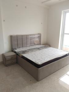 Bedroom Image of 3500 Sq.ft 4 BHK Apartment / Flat for rent in Gomti Nagar Extension Lucknow for Rs. 45000