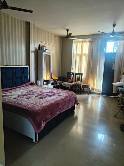 Nizamuddin West Main Image 1