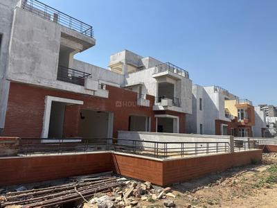 Image of 3240 Sq.ft 3 BHK Villa for sale in Unitech Nirvana Country II, Sector 71, Gurgaon for Rs. 83500000