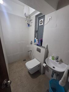 Bathroom Image of 650 Sq.ft 2 BHK Apartment / Flat for rent in Shree Naman Premier, Andheri East Mumbai for Rs. 70000