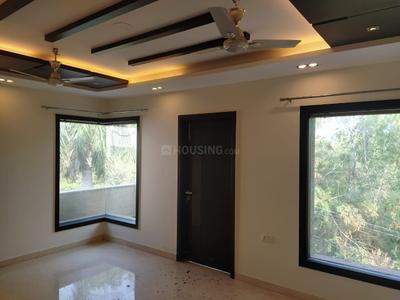 Living Room Image of 3600 Sq.ft 5 BHK Builder Floor for rent in Gujranwala Town New Delhi for Rs. 140000