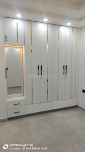 Bedroom Image of 1125 Sq.ft 3 BHK Builder Floor for rent in Anand Vihar New Delhi for Rs. 50000