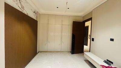 Bedroom Image of 1800 Sq.ft 3 BHK Apartment / Flat for sale in Paschim Vihar New Delhi for Rs. 41000000