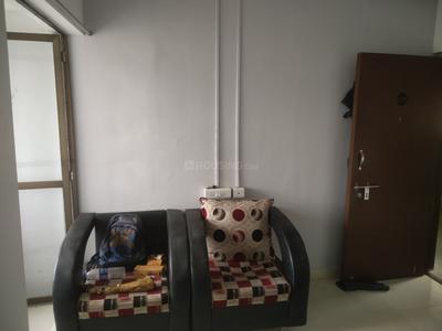 Living Room Image of 350 Sq.ft 1 BHK Apartment / Flat for rent in Dadar East Mumbai for Rs. 35000