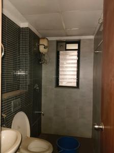 Common Bathroom Image of 1200 Sq.ft 3 BHK Apartment / Flat for sale in Lodha Lakeshore Greens, Palava Phase 2 Thane for Rs. 6450000