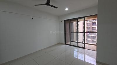 Living Room Image of 1000 Sq.ft 3 BHK Apartment / Flat for sale in Adani Atrius, Jagatpur Ahmedabad for Rs. 9150000