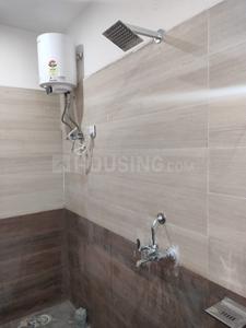 Bathroom Image of 715 Sq.ft 1 BHK Independent House for rent in Sector 10 Gurgaon for Rs. 18000