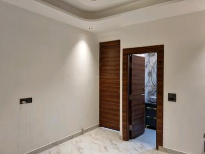 Bedroom Image of 1500 Sq.ft 4 BHK Builder Floor for sale in Raju Parak Extension New Delhi for Rs. 15000000