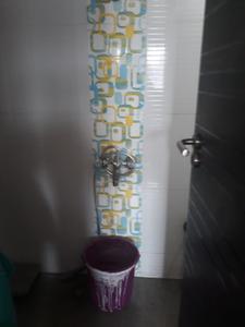 Bathroom Image of 525 Sq.ft 1 BHK Apartment / Flat for rent in Parel Mumbai for Rs. 45000