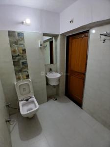 Bathroom Image of 1350 Sq.ft 2 BHK Builder Floor for rent in Hiran Magri Udaipur for Rs. 19000