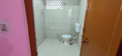 Bathroom Image of 750 Sq.ft 2 BHK Apartment / Flat for sale in Kursi Road Lucknow for Rs. 3500000