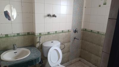 Image of 1650 Sq.ft 3 BHK Apartment / Flat for rent in Sarve Satyam Apartment, Sector 4 Dwarka, New Delhi for Rs. 43000