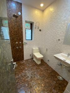 Bathroom Image of 2253 Sq.ft 4 BHK Apartment / Flat for sale in Rising Homes At DXP 92, Sector 92 Gurgaon for Rs. 22500000