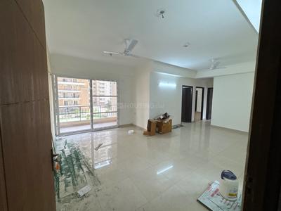 Hall Image of 1699 Sq.ft 3 BHK Apartment / Flat for sale in Amrapali Crystal Homes Phase 1, Sector 76 Noida for Rs. 22100000