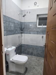 Bathroom Image of 820 Sq.ft 2 BHK Apartment / Flat for rent in Kochuveli Thiruvananthapuram for Rs. 24000