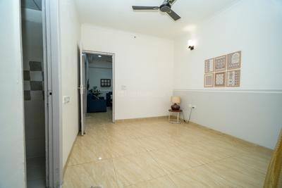 Hall Image of 1179 Sq.ft 2.5 BHK Apartment / Flat for sale in Amrapali Silicon City, Sector 76 Noida for Rs. 12100000