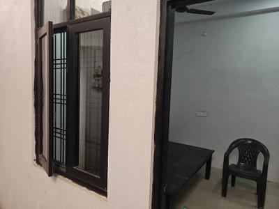 Main Entrance Image of 200 Sq.ft 1 BHK Independent House for rent in Gadia Barabanki for Rs. 4000