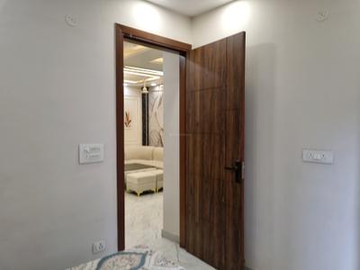Bedroom Image of 800 Sq.ft 3 BHK Apartment / Flat for sale in Hans Builders Floor, Razapur Khurd New Delhi for Rs. 4650000