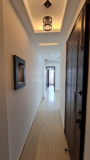 Image of 900 Sq.ft 2 BHK Apartment / Flat for rent in Lajpat Nagar, New Delhi for Rs. 50000