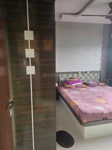 Bedroom Image of 1000 Sq.ft 3 BHK Apartment / Flat for rent in Relcon Rajatdhaulagiri, Vile Parle East Mumbai for Rs. 125000