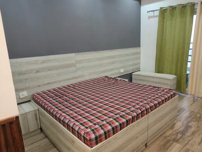 Bedroom Image of 435 Sq.ft 1 RK Studio for rent in Paramount Golfforeste Oak &amp; Pine, Surajpur Greater Noida for Rs. 17000