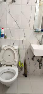 Bathroom Image of 1350 Sq.ft 2 BHK Apartment / Flat for rent in Sector 16B Dwarka New Delhi for Rs. 45000