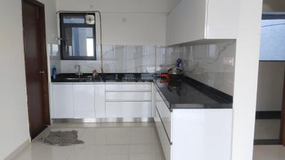 Kitchen Image of 1350 Sq.ft 3 BHK Apartment / Flat for rent in Amanora Elevate Tower 47, Hadapsar Pune for Rs. 57000
